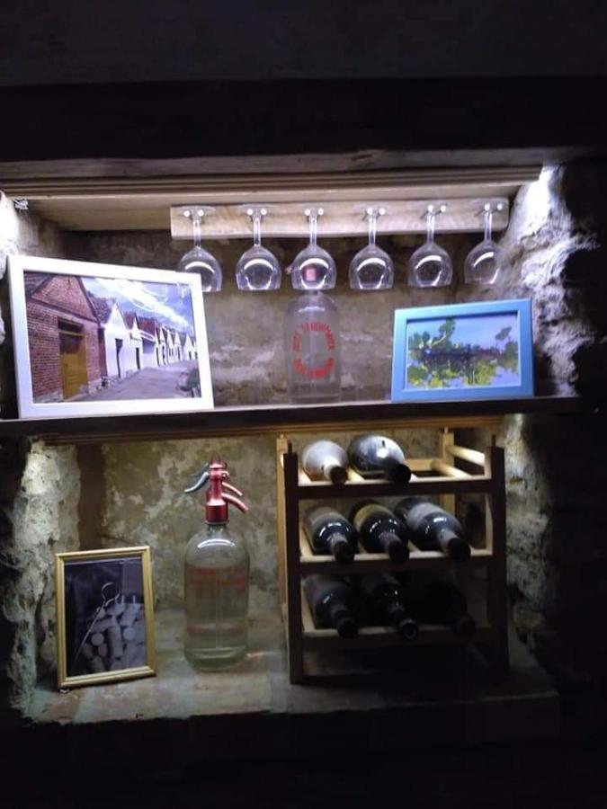 Egkoris Vendeghaz Hotel Bakonyszucs Bagian luar foto