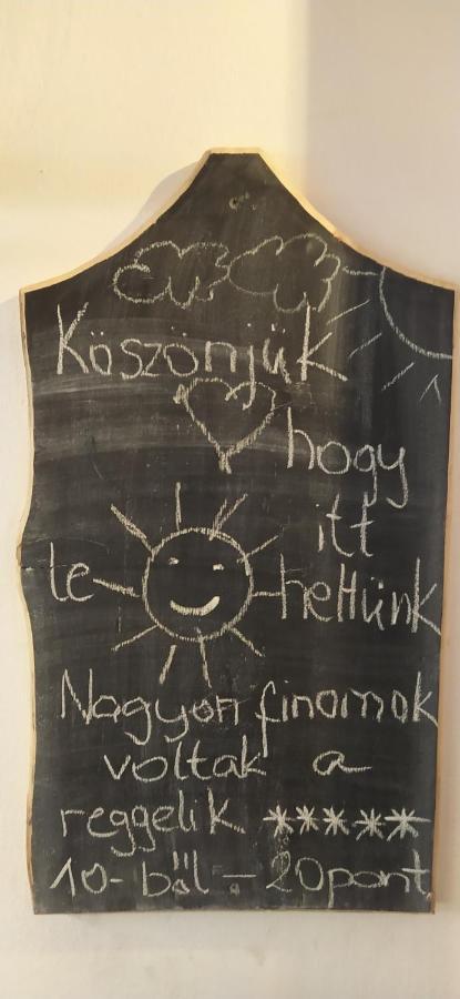 Egkoris Vendeghaz Hotel Bakonyszucs Bagian luar foto