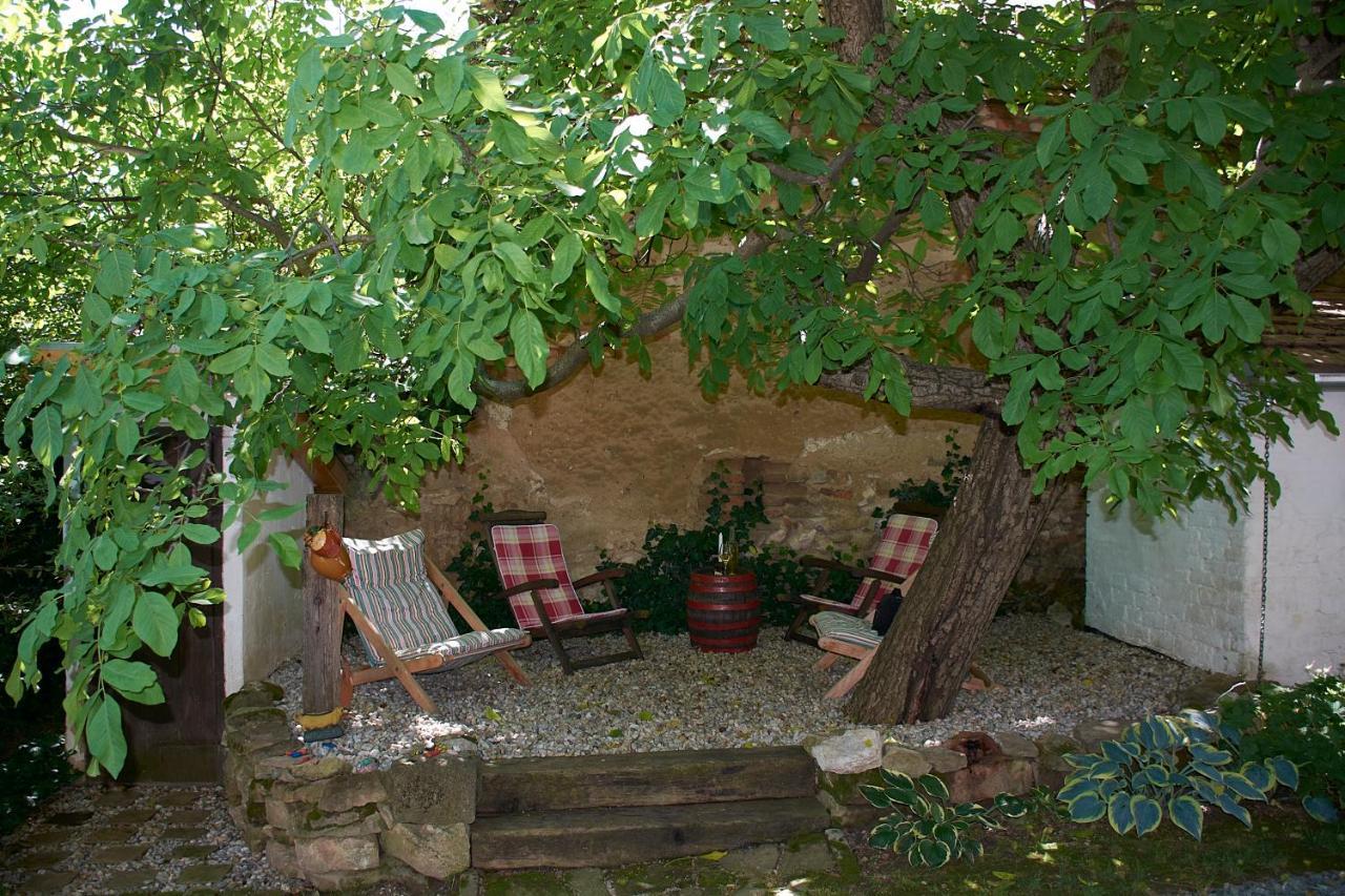 Egkoris Vendeghaz Hotel Bakonyszucs Bagian luar foto
