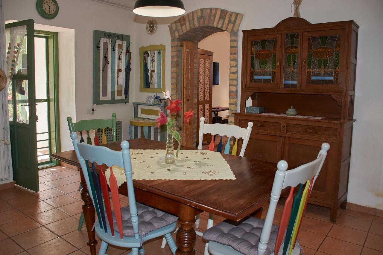 Egkoris Vendeghaz Hotel Bakonyszucs Bagian luar foto